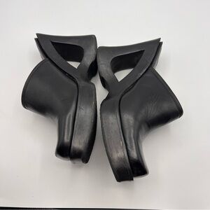 Steve Madden Y2K Chunky Black Leather Square Toe Wood Hollowed Heel Size 8.5 B